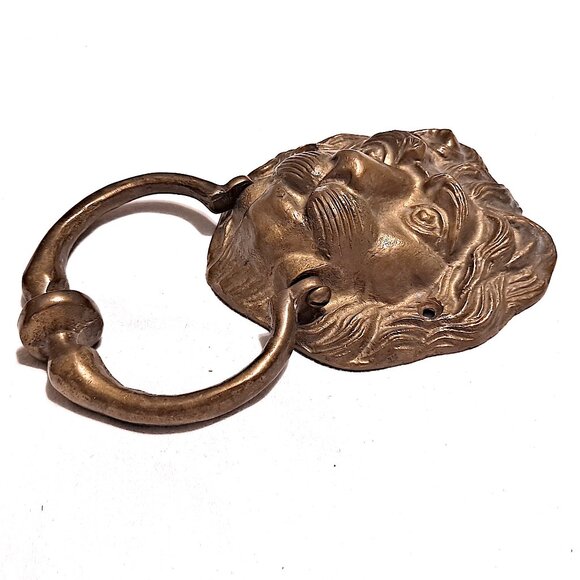 Vintage Brass Lion Head Door Knocker - Size: 7.25" x 4.25" - Picture 7 of 8